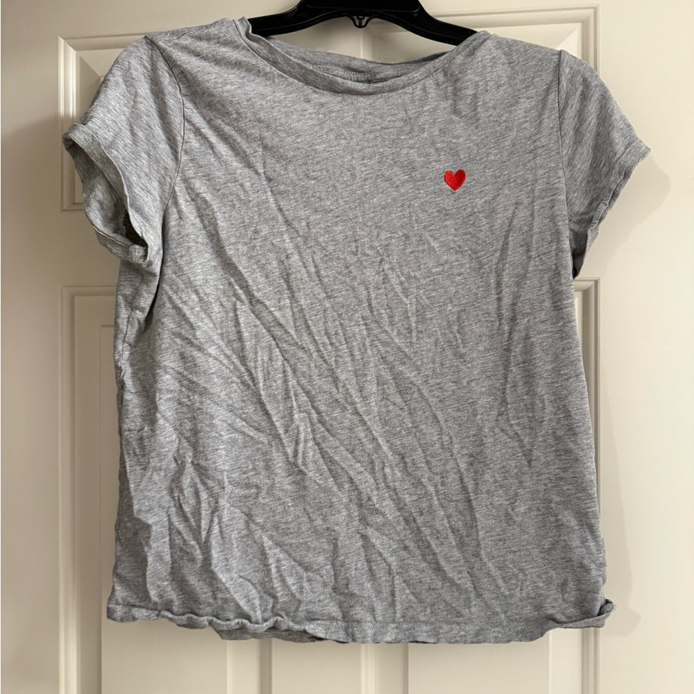 divided gray Women's Short Sleeve Tee with Red Heart Accent